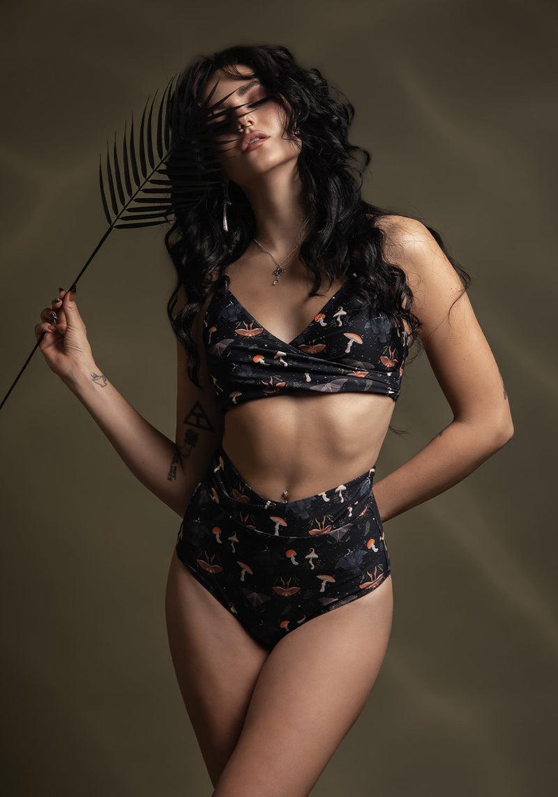 Luna Motte Twist Bikini Top