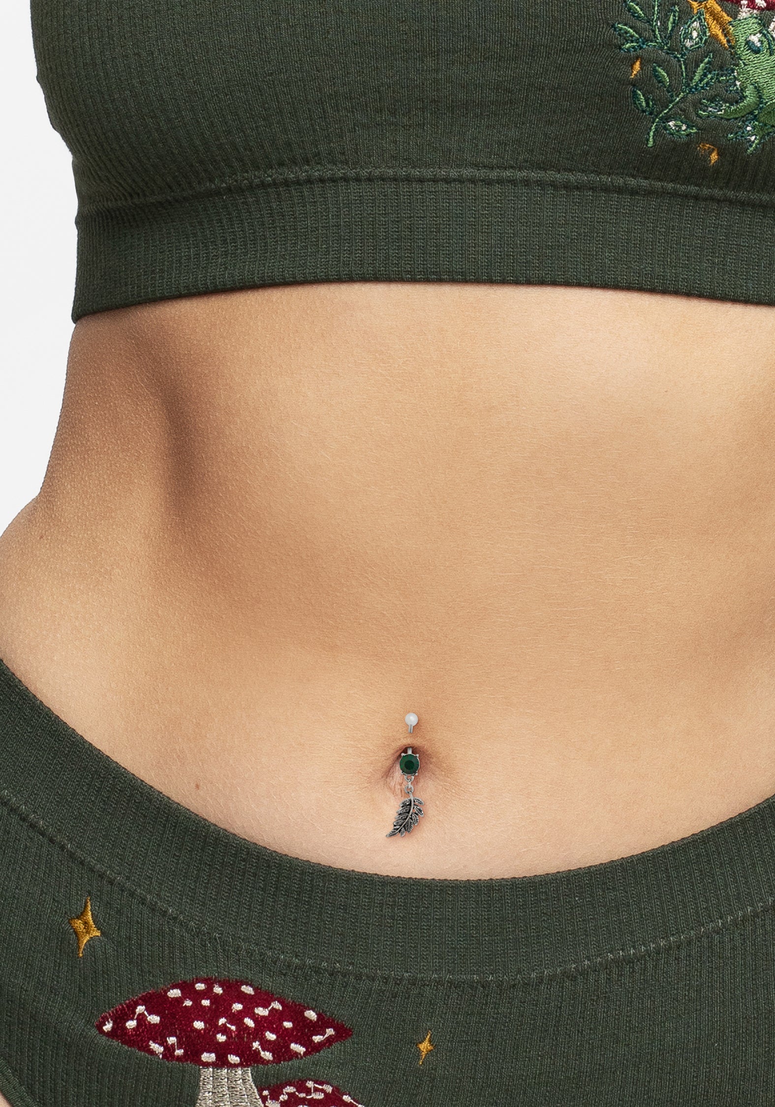 Nightbird Farn Blatt Belly Bar