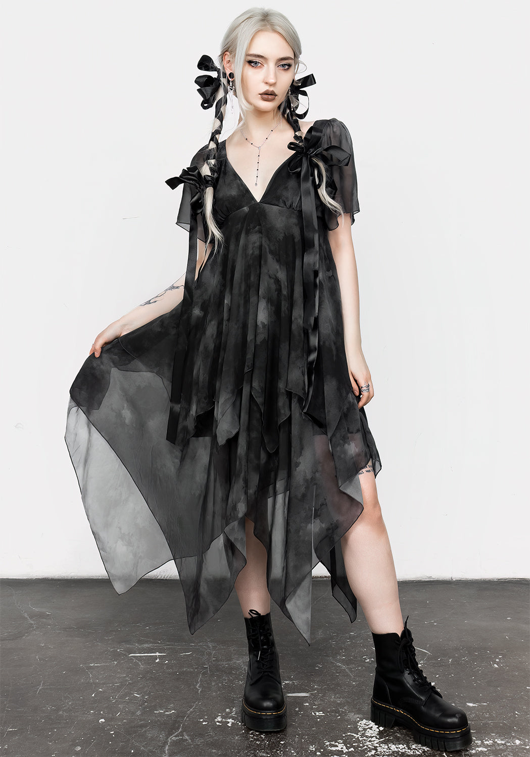 Tempest Gelagert Midi Kleid