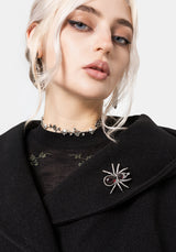 Althea Mit Kapuze Spider Pin Detail Cape
