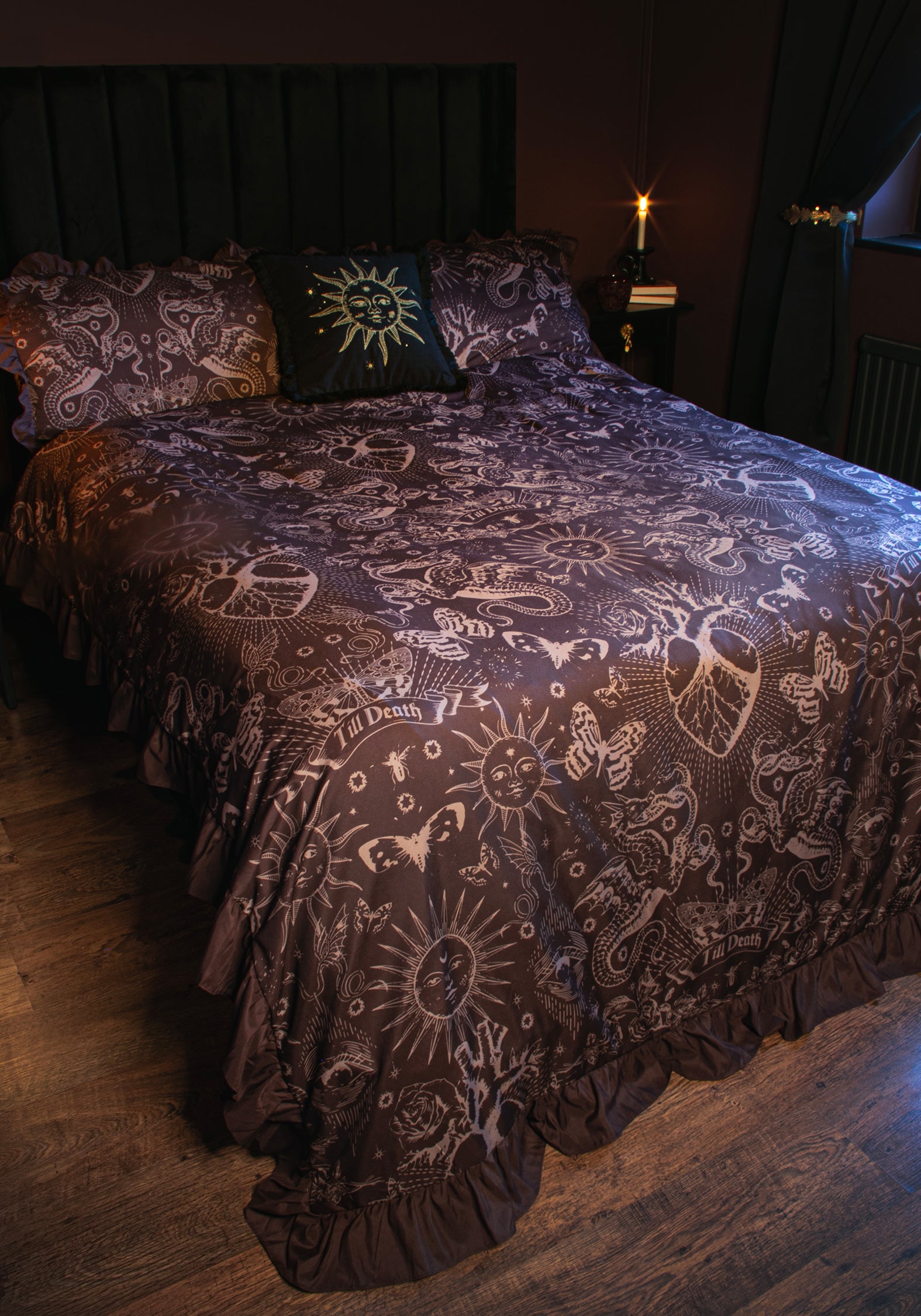 Paramour Frilled Edge Tattoo Print Bedding Set (EU Double)