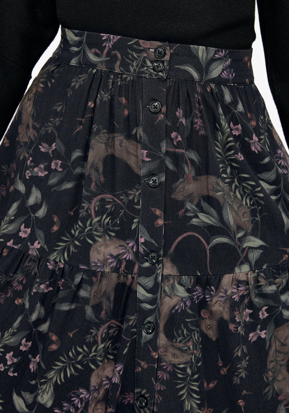 Curio Print Knopf Down Midirock