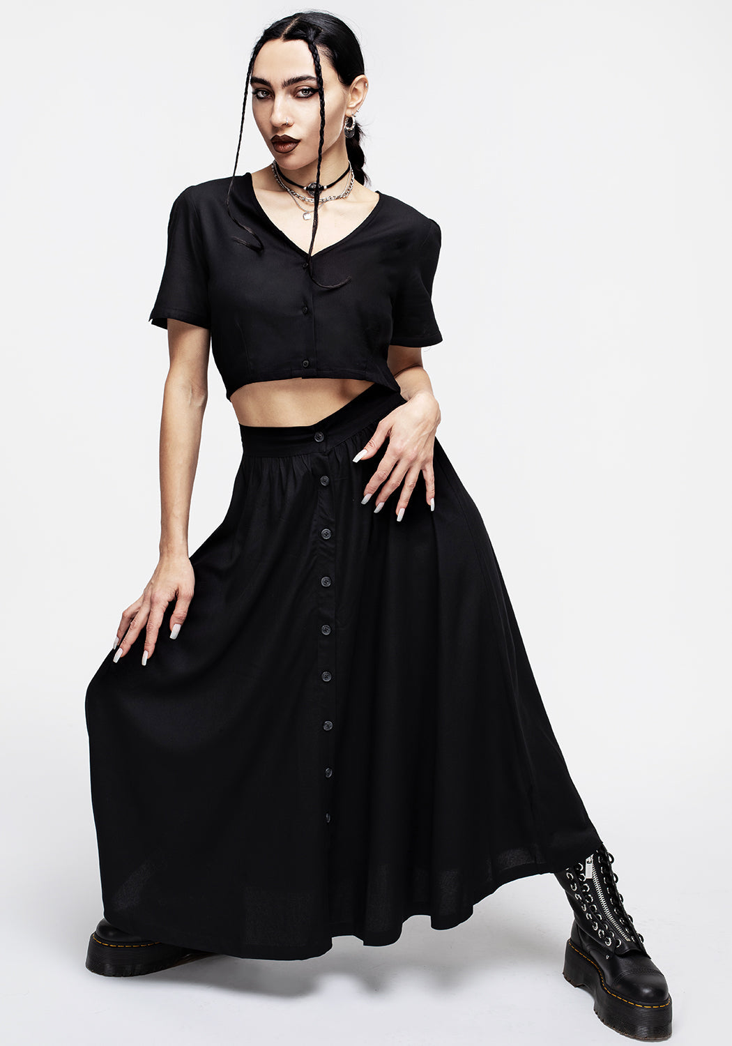 Disturbia | Maidenhair Button Down Midi Skirt - Midnight Black
