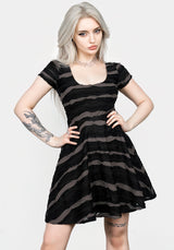 Distortion Kurz Ärmel Mini Skater Kleid