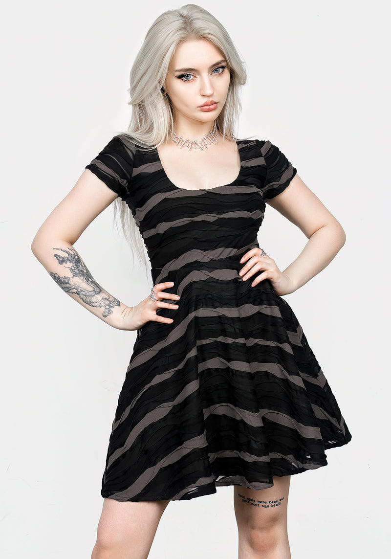 Distortion Kurz Ärmel Mini Skater Kleid