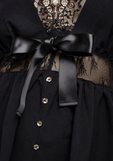 Mortuary Spitze Knopf Hoch Mini Kleid