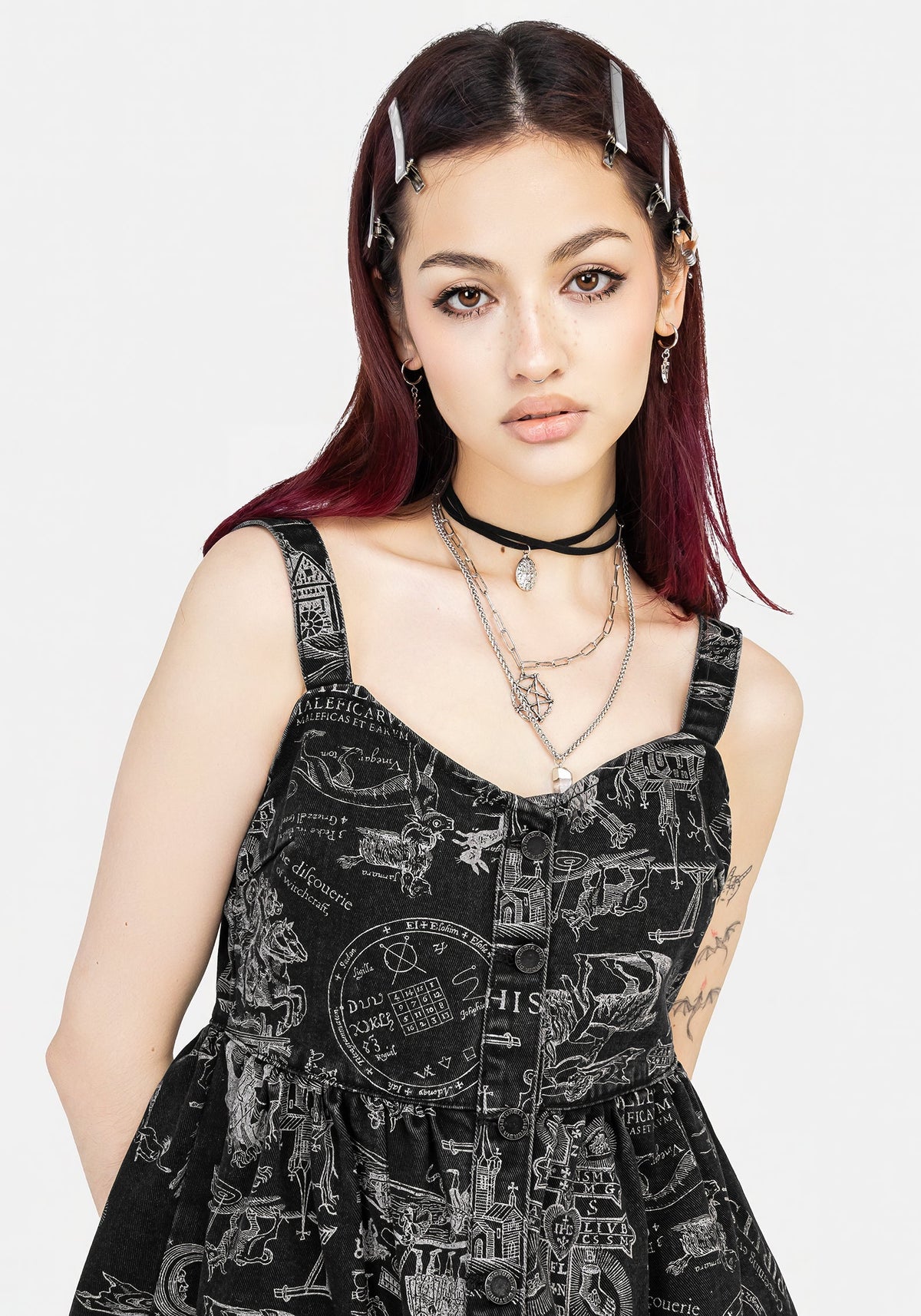 Heresy Knopf Hoch Mini Schürze Kleid