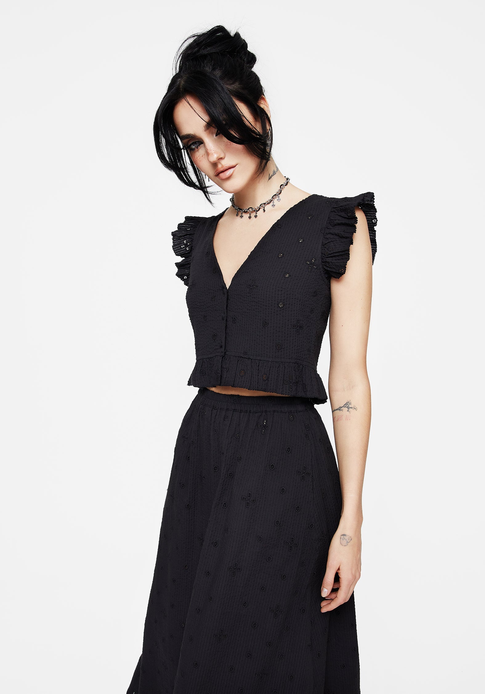 Crux Broderie Knopf Hoch Ärmellos Bluse Top