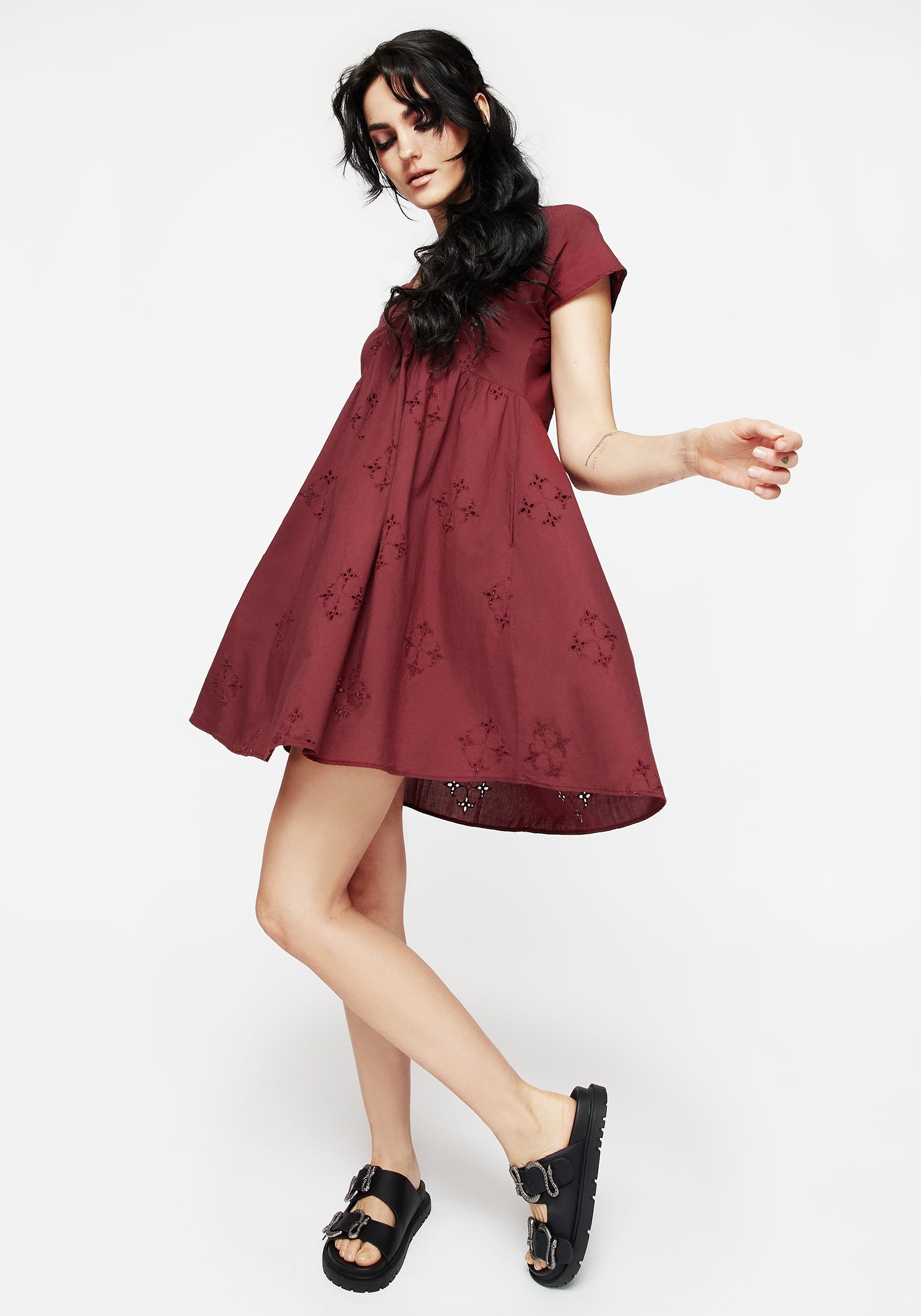 Crux Broderie Baumwolle Rüsche Mini Kleid  Rot