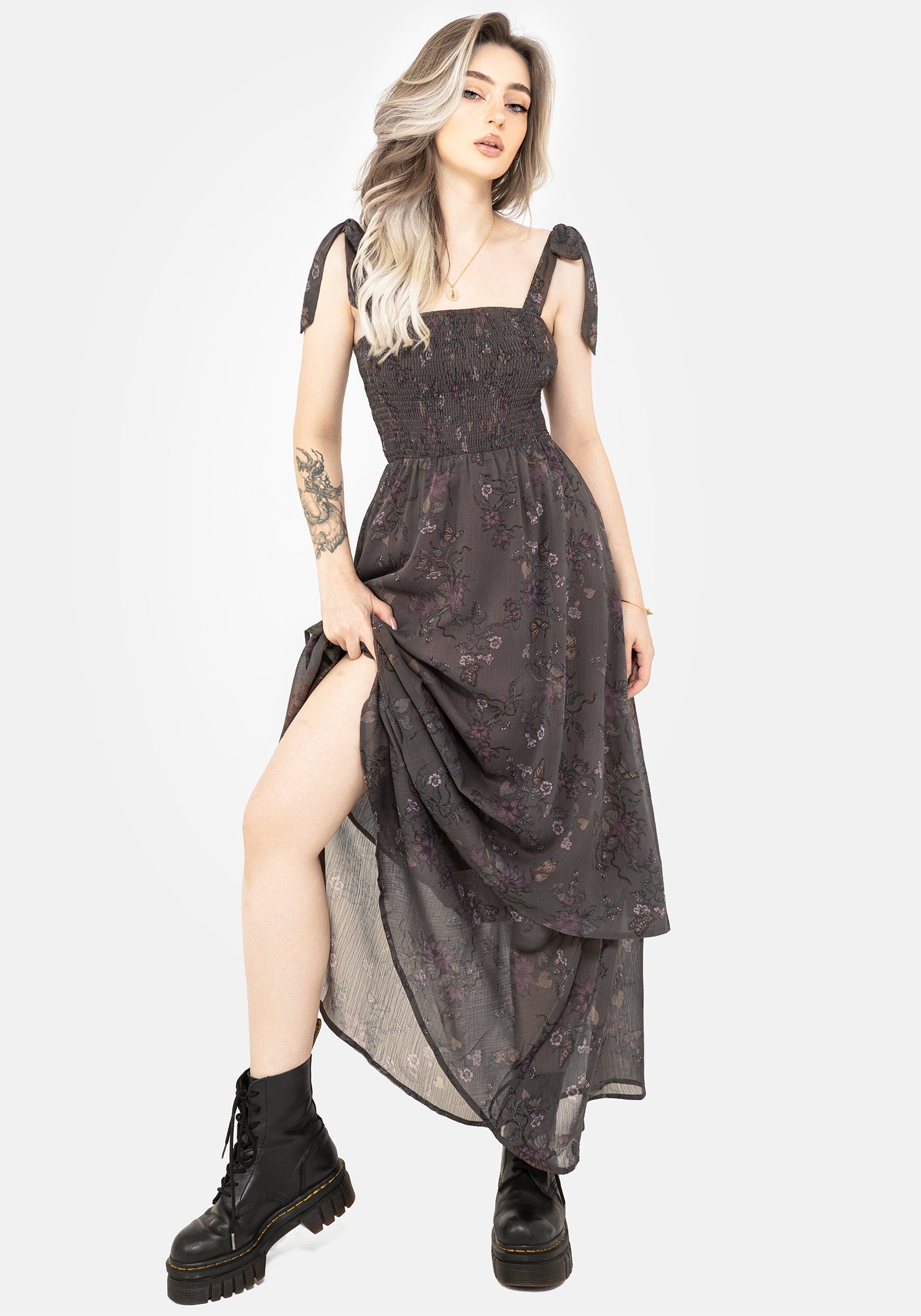 Arnora Cami Gestuft Gerafft Mieder Maxi Kleid