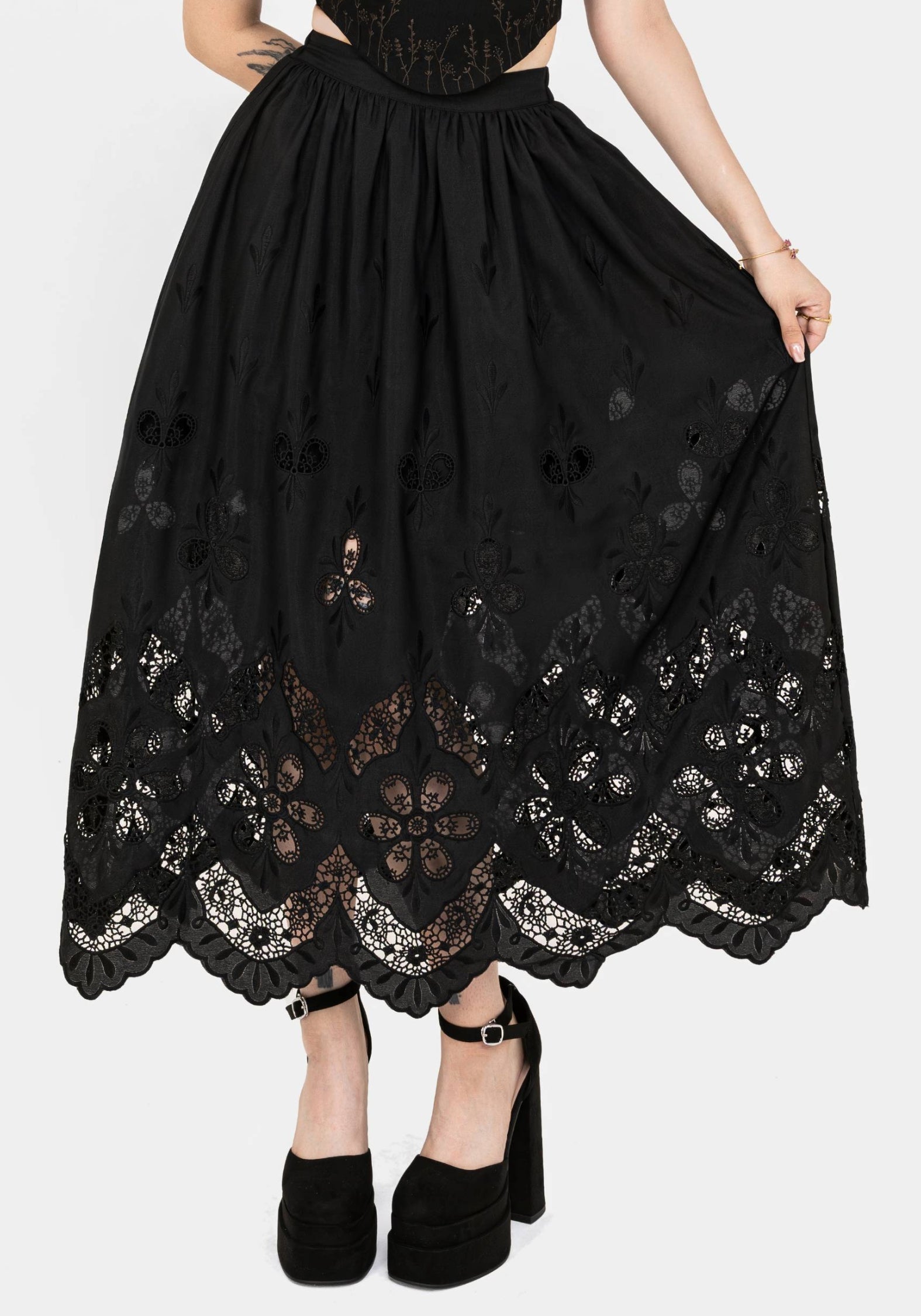 Maple Broderie Saum Maxi Rock