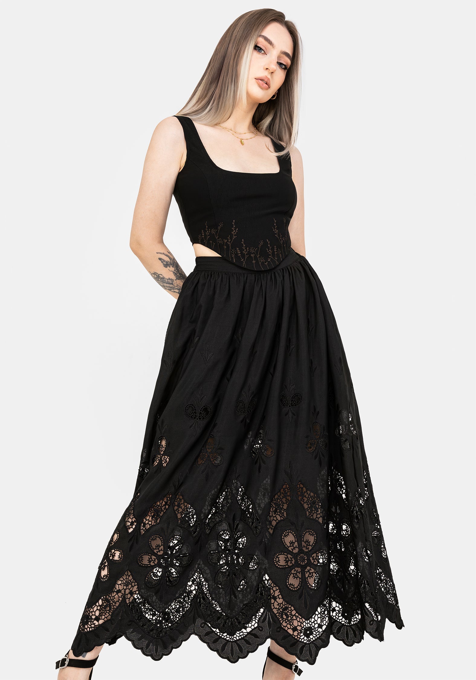 Maple Broderie Saum Maxi Rock