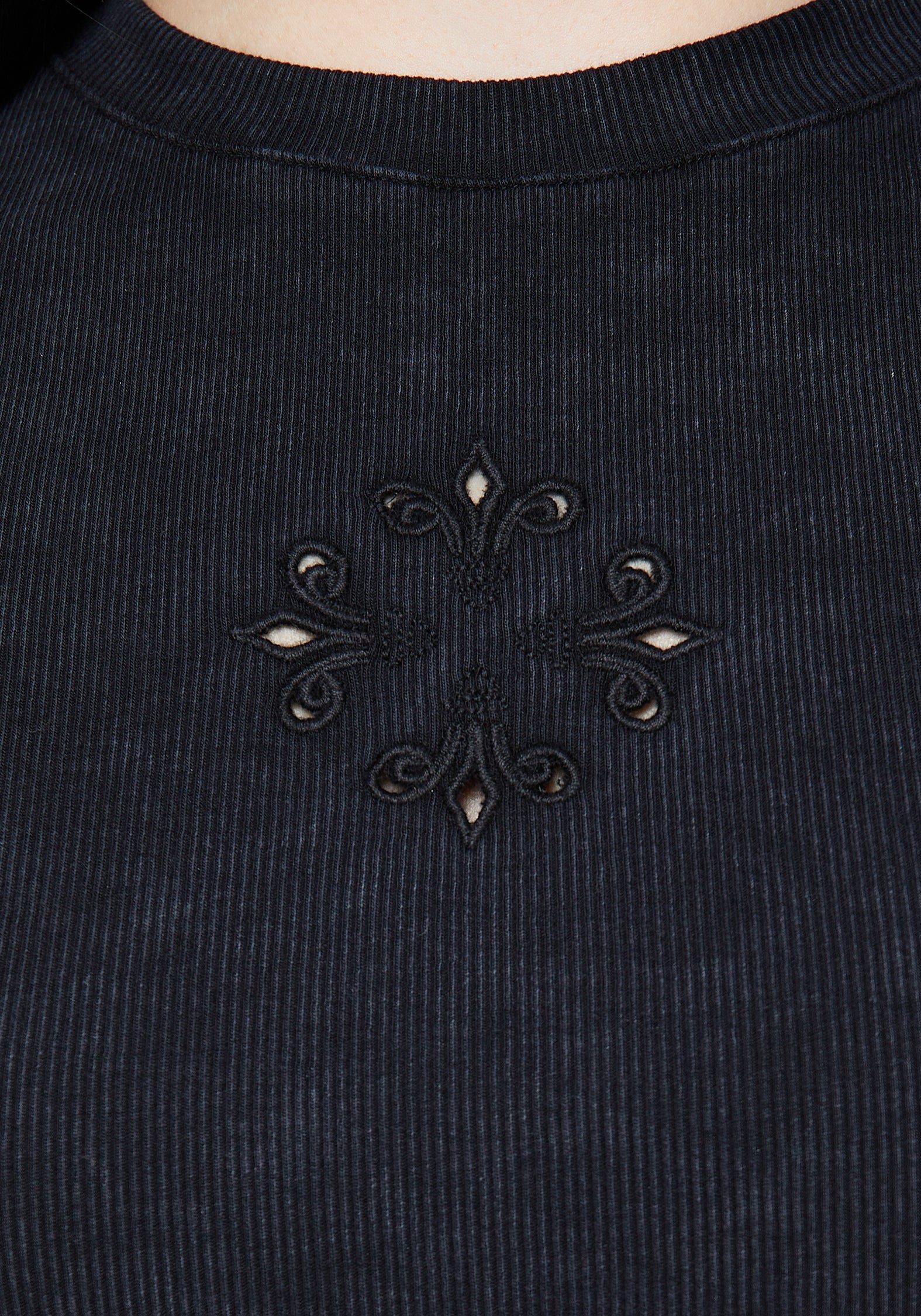 Christina Baumwolle Schnitt Raus Detail Washed T-Shirt