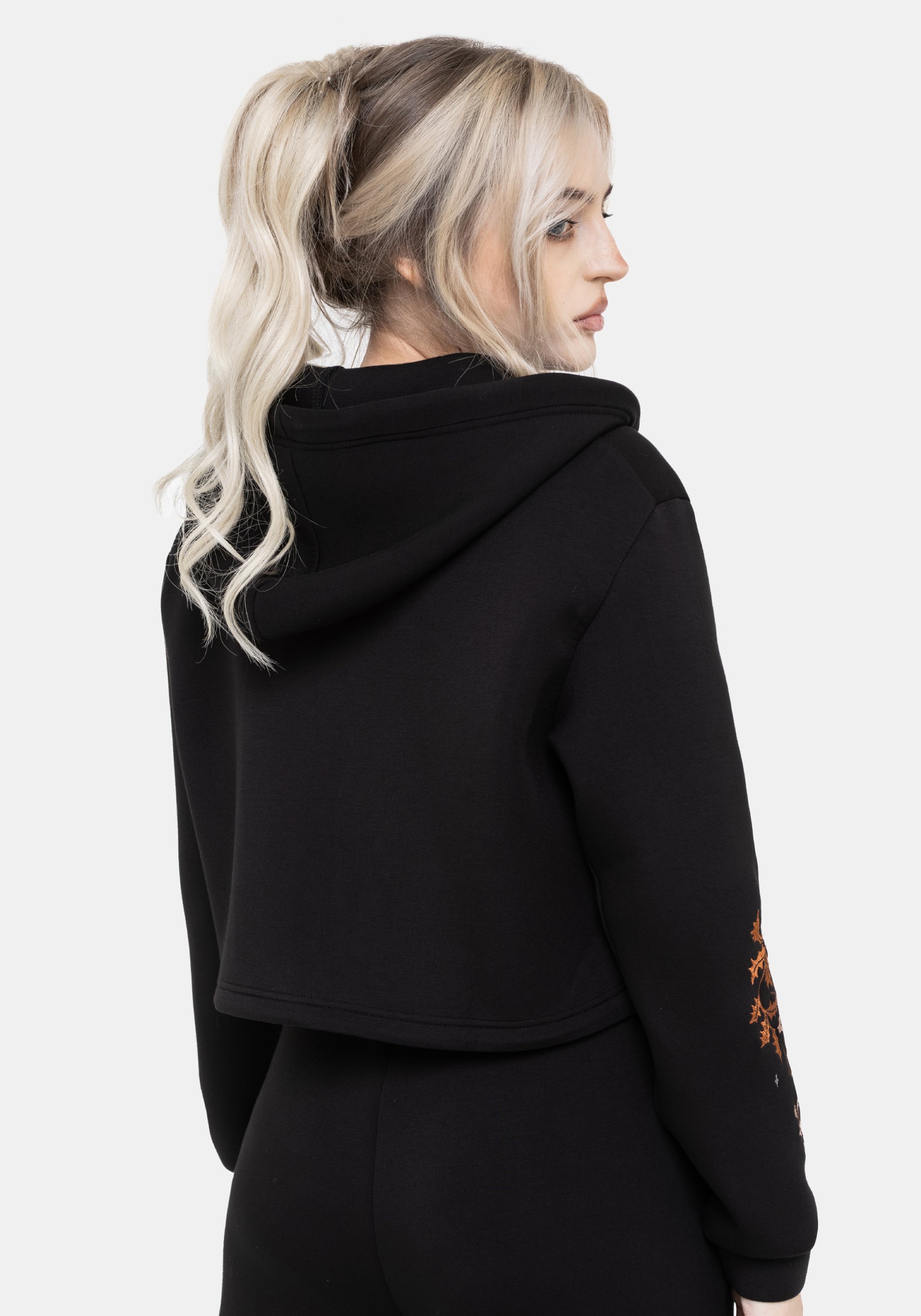 Foxglove Embroidered Zip Up Cropped Hoodie – Disturbia