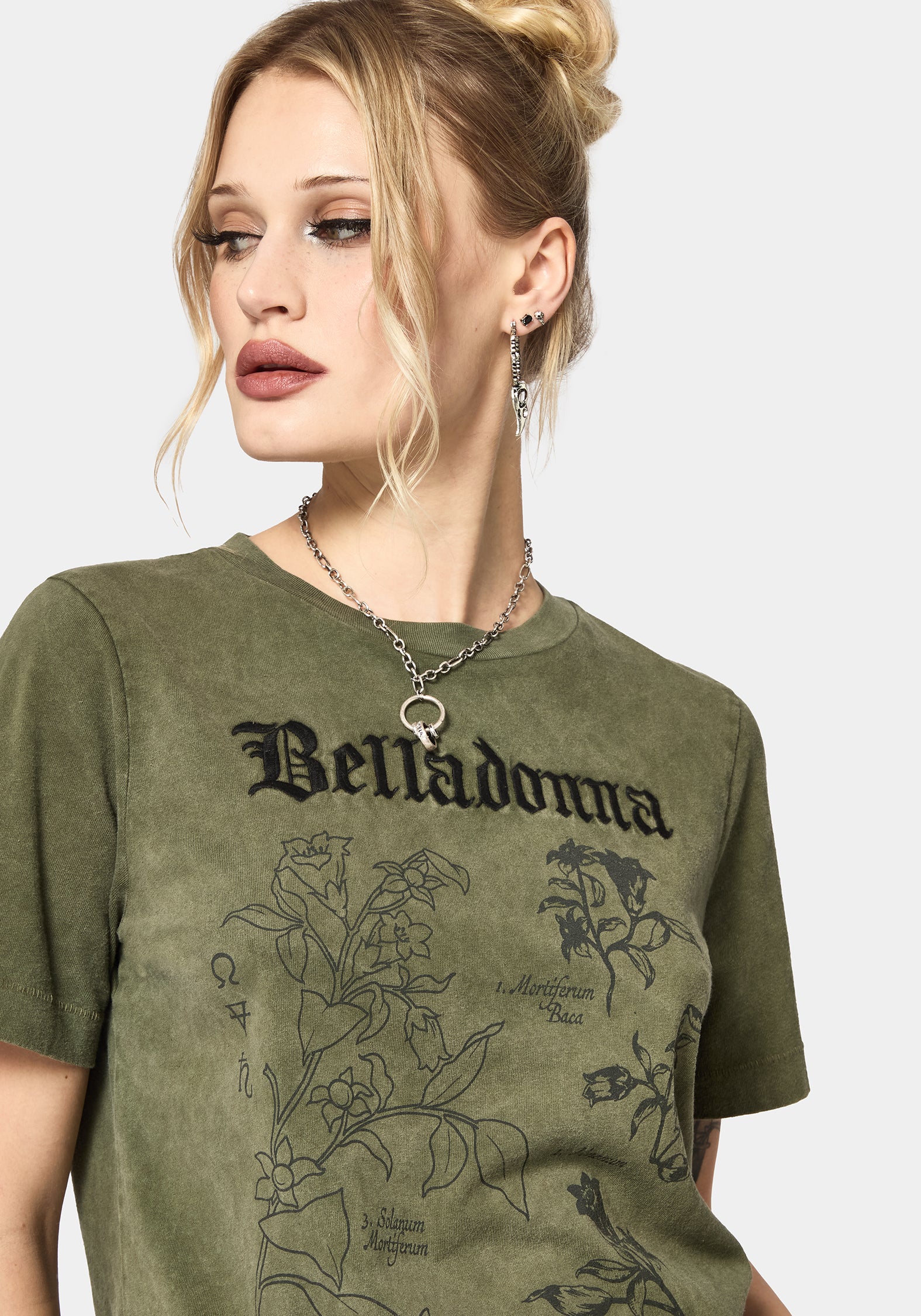 Belladonna Grafik Bestickt Regular Passform T-Shirt
