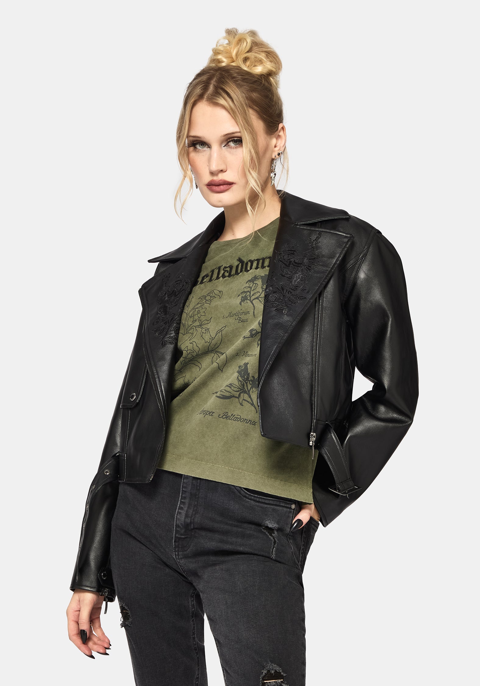 Belladonna Grafik Bestickt Regular Passform T-Shirt