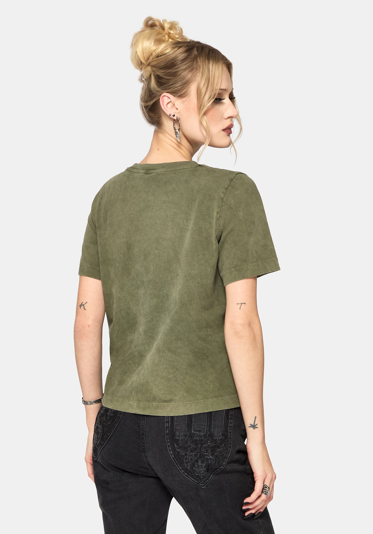 Belladonna Grafik Bestickt Regular Passform T-Shirt