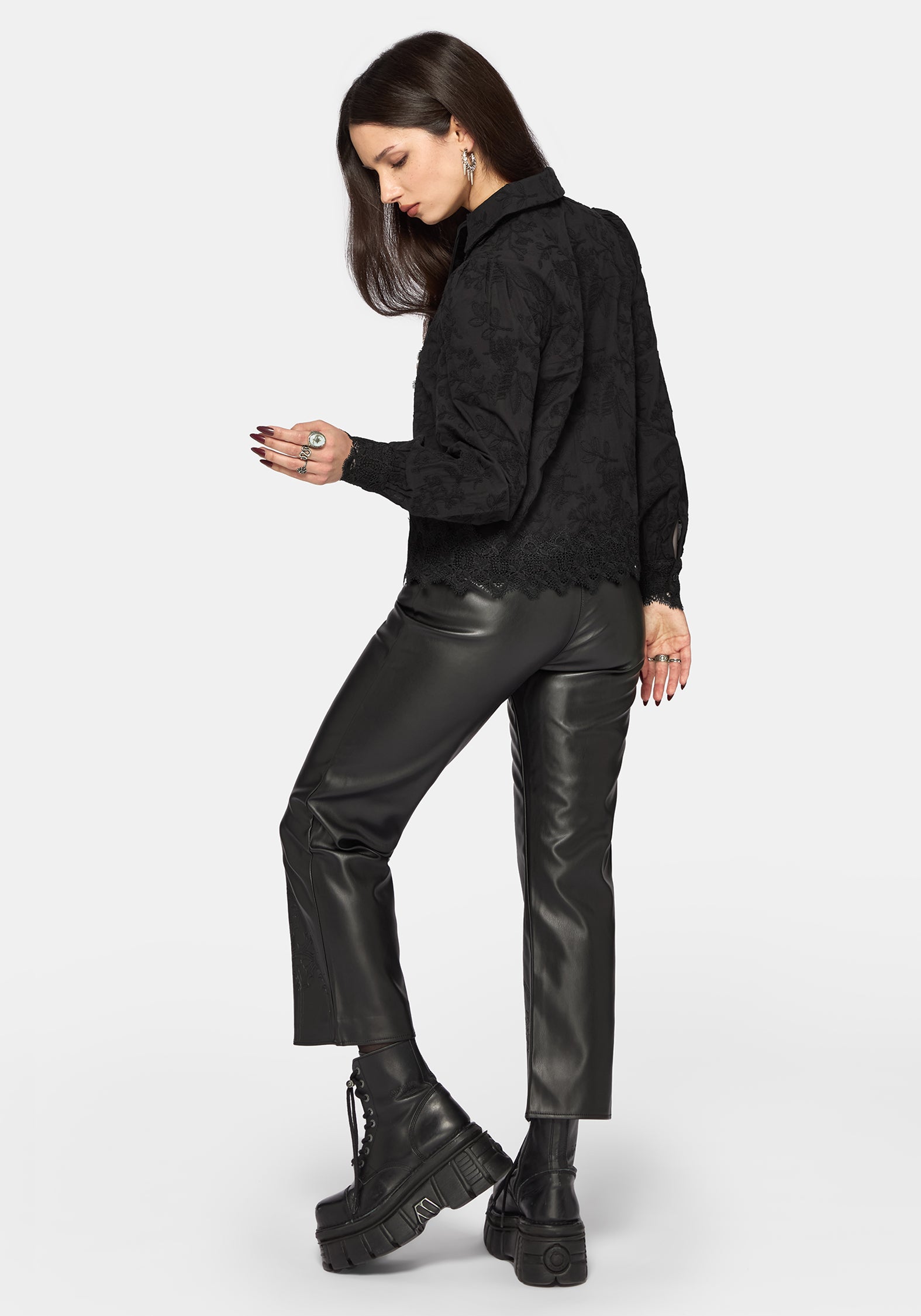 Lila Scallop Lace Open Collar Shirt