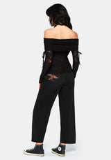 Demi Devore Gerafft Aus Die Schulter Top