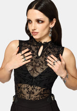 Mae Flockdruck Keyhole Tanktop