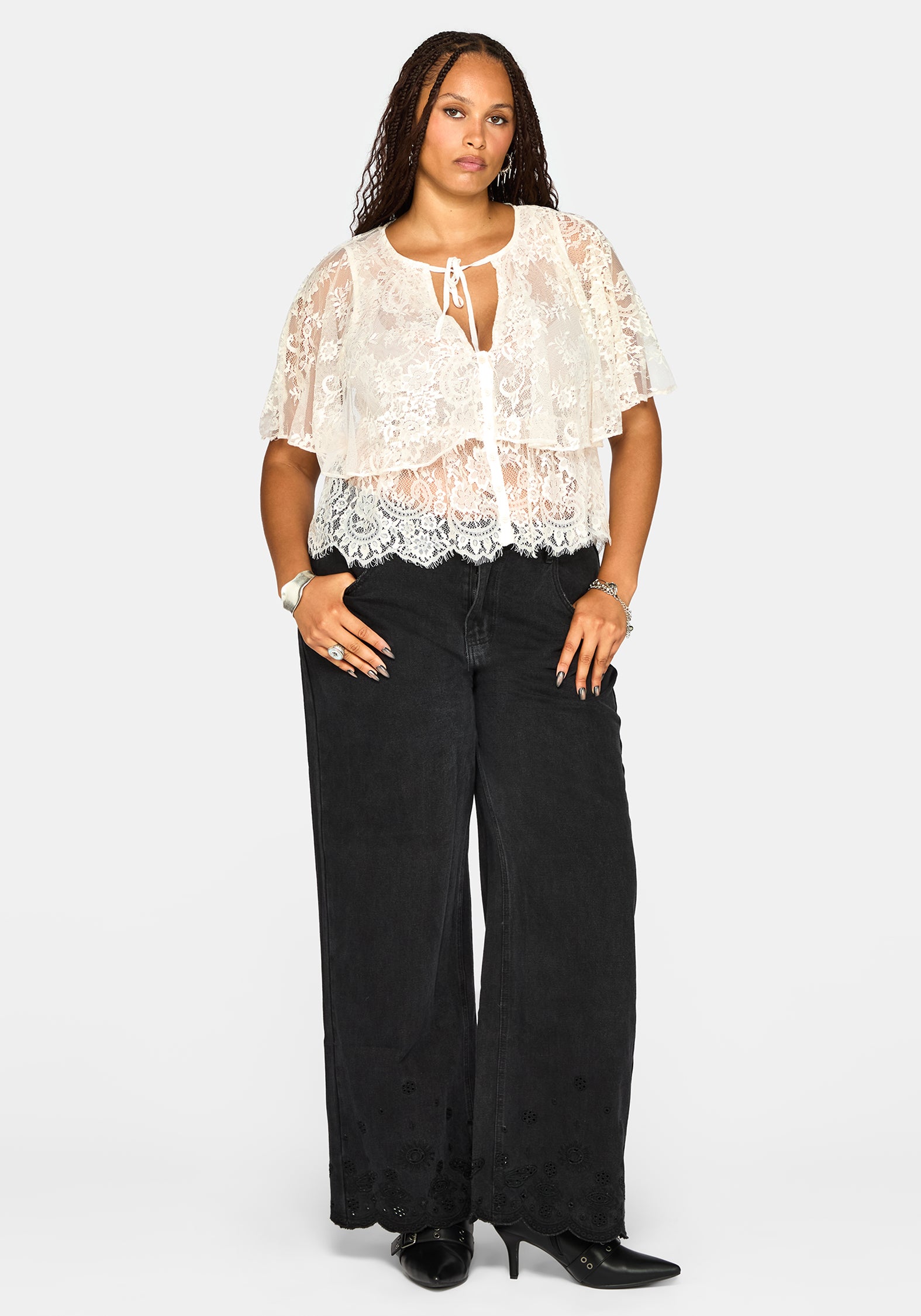 Ania Lace Cape Oberteil