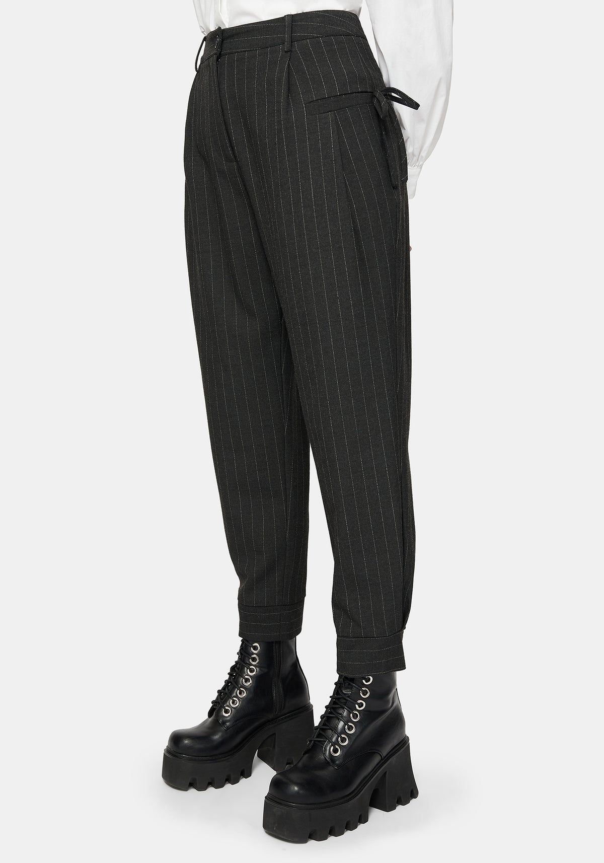 Sabrina Nadelstreifen Schleife Detail Hose