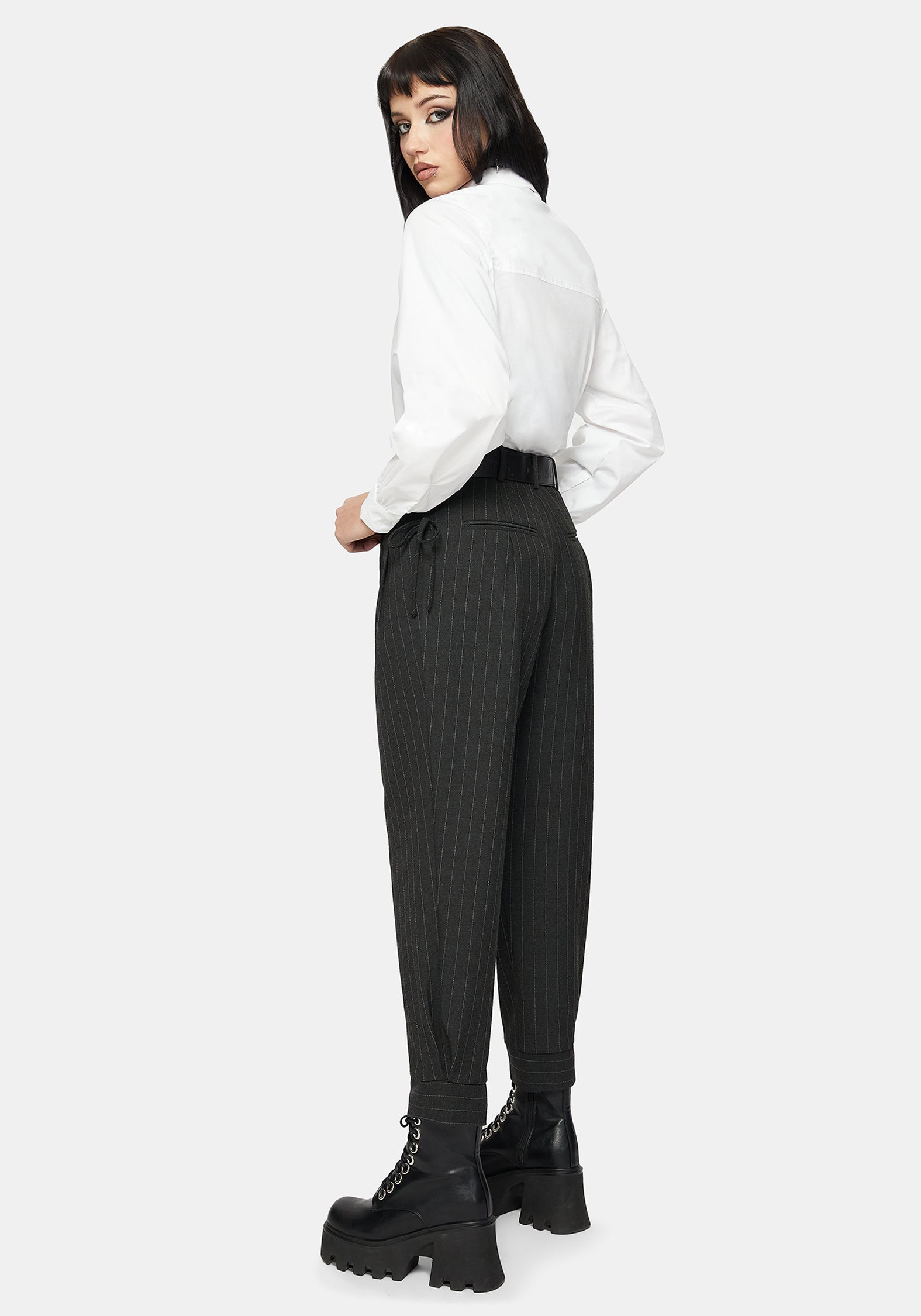 Sabrina Nadelstreifen Schleife Detail Hose