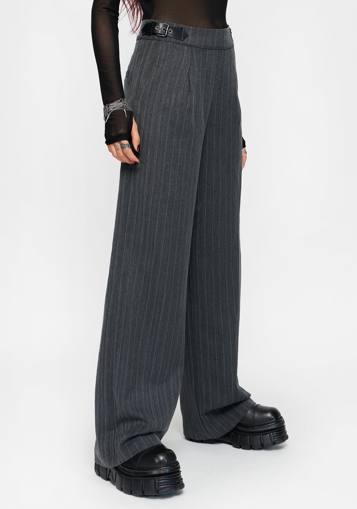 Nightingale Nadelstreifen Weites Bein Hose