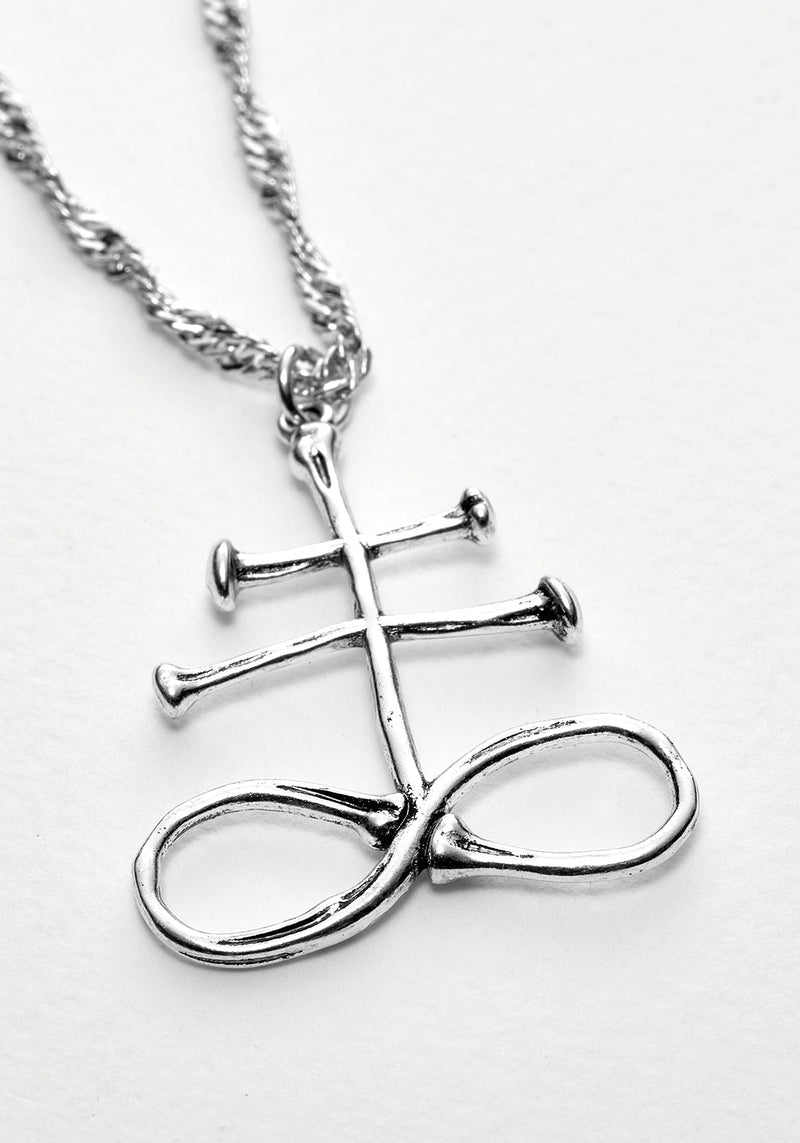 Leviathan Bone Kreuz Halskette