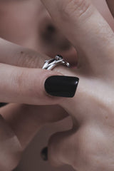 Rosethorn Sterling Silver Band - 4.5mm