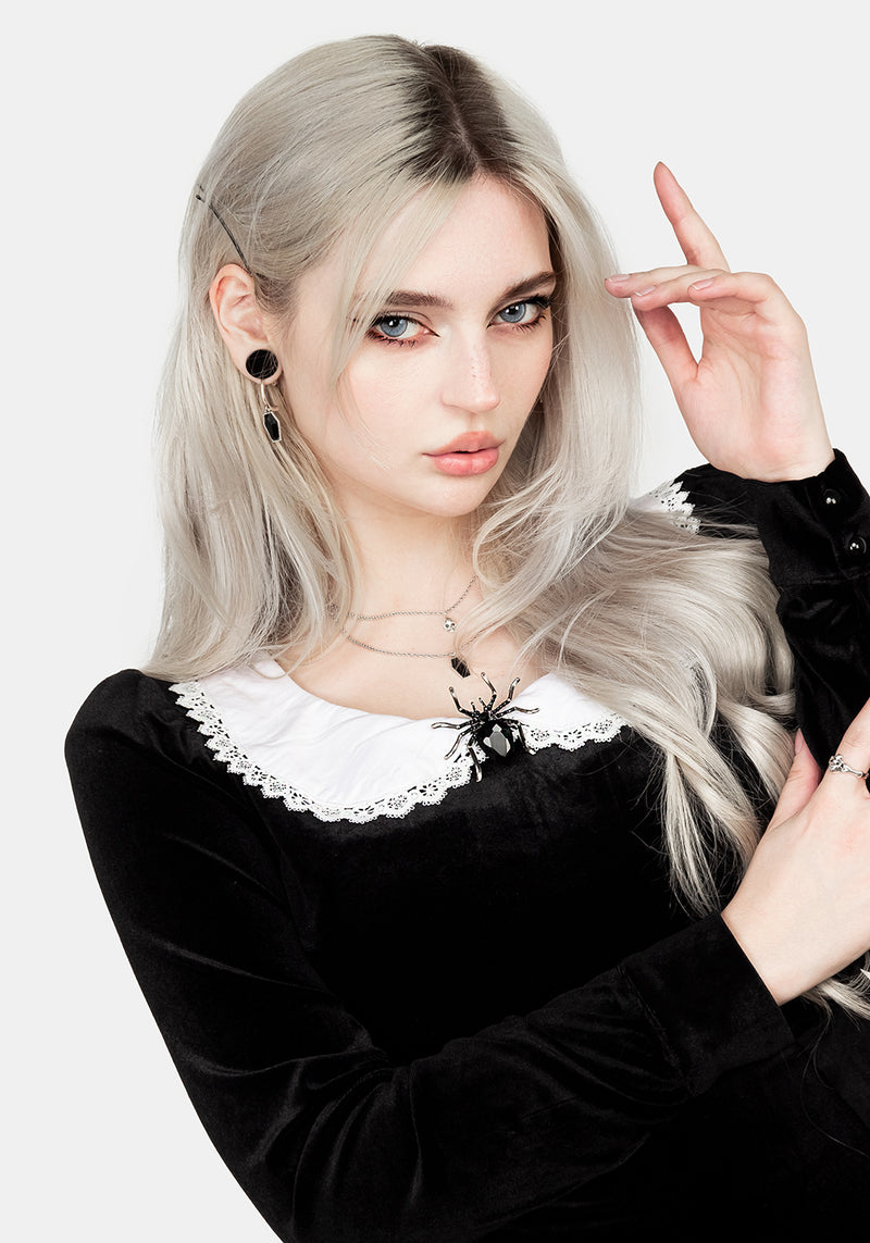 Ungoliant Spitze Kragen Midi Kleid