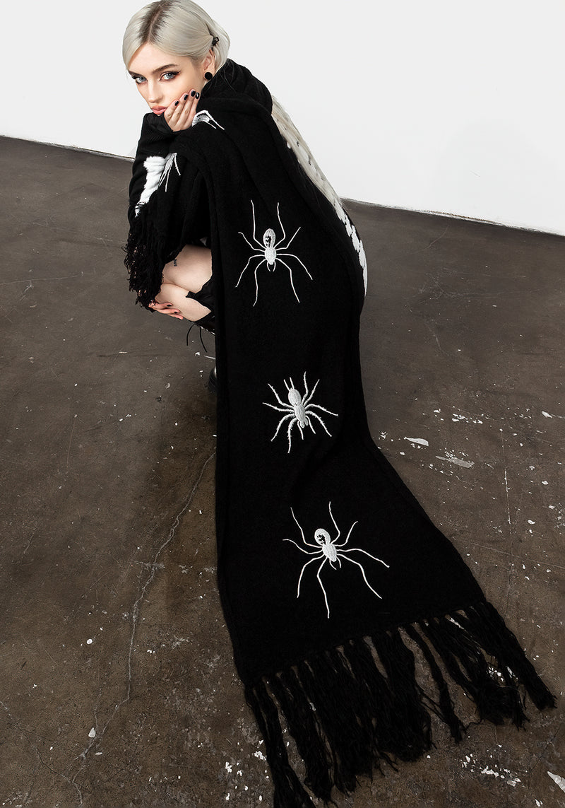 Widow Boucle Schal