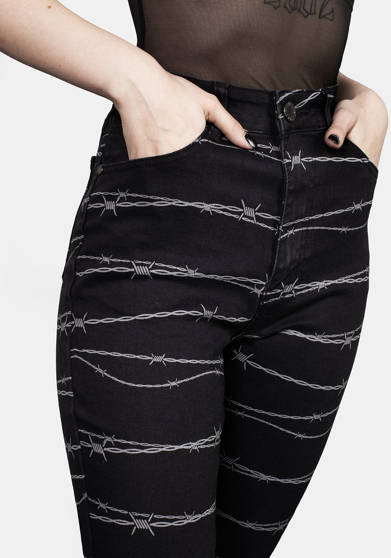 Barbed Denim Schmal Jeans