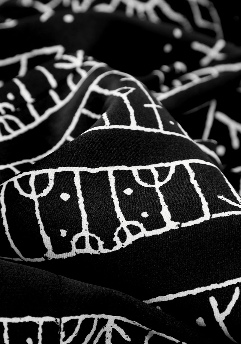 Runes Krawatte Vorderseite Shorts