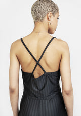 Explicit Cowl Hals Cami Top