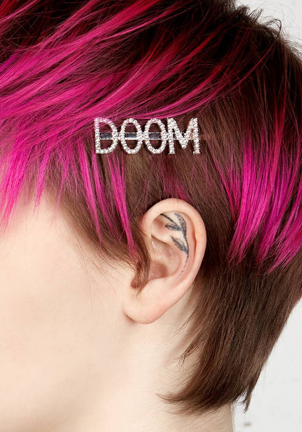 Doom Haar Clip