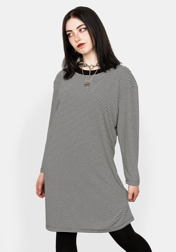 Audrey Lang Ärmel Kleid