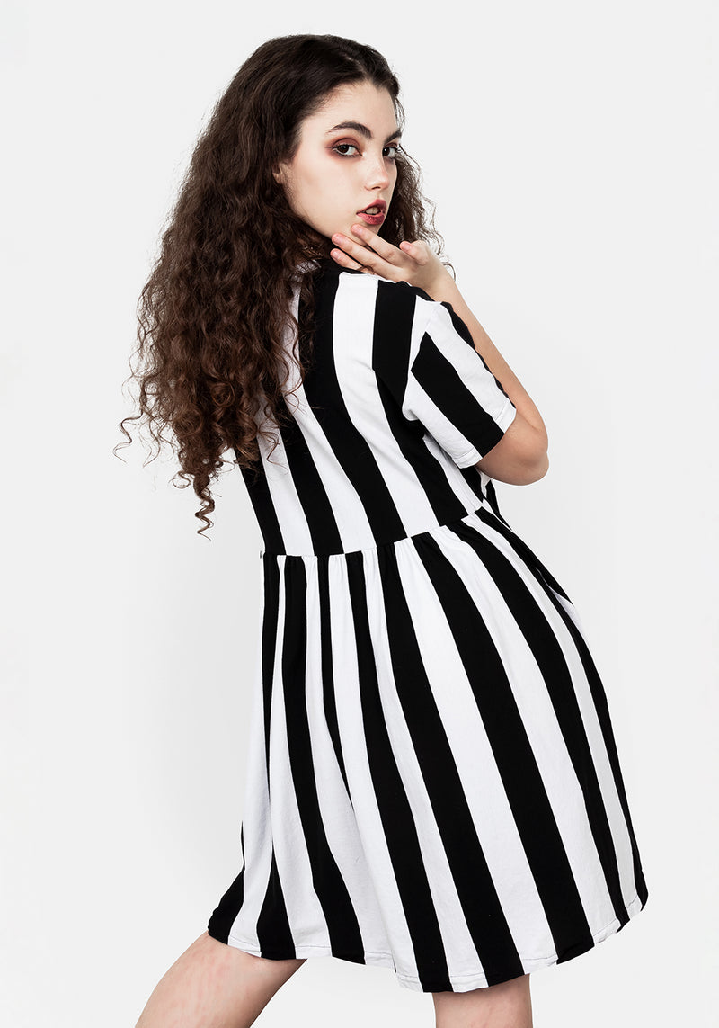 Strange Oversize Skater Kleid
