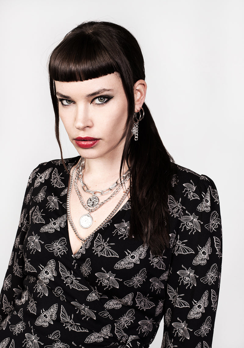 Mortmoth Wickel Mini Kleid