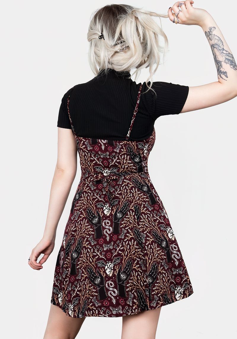 Hemlock Knopf Hoch Schürze Kleid