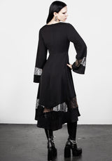 Amaya Spitze Gepaneelt Midi Kleid